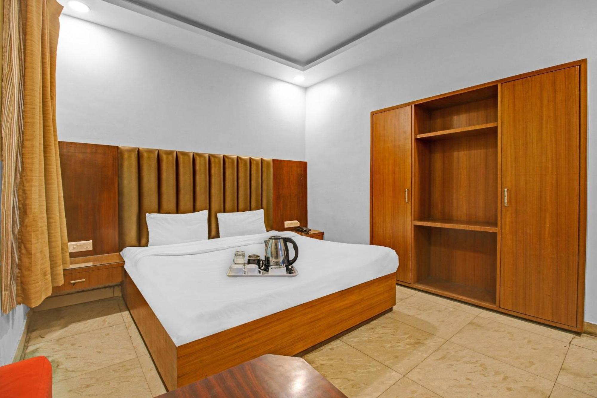 Collection O Surya Hotel Bhopal Exterior photo